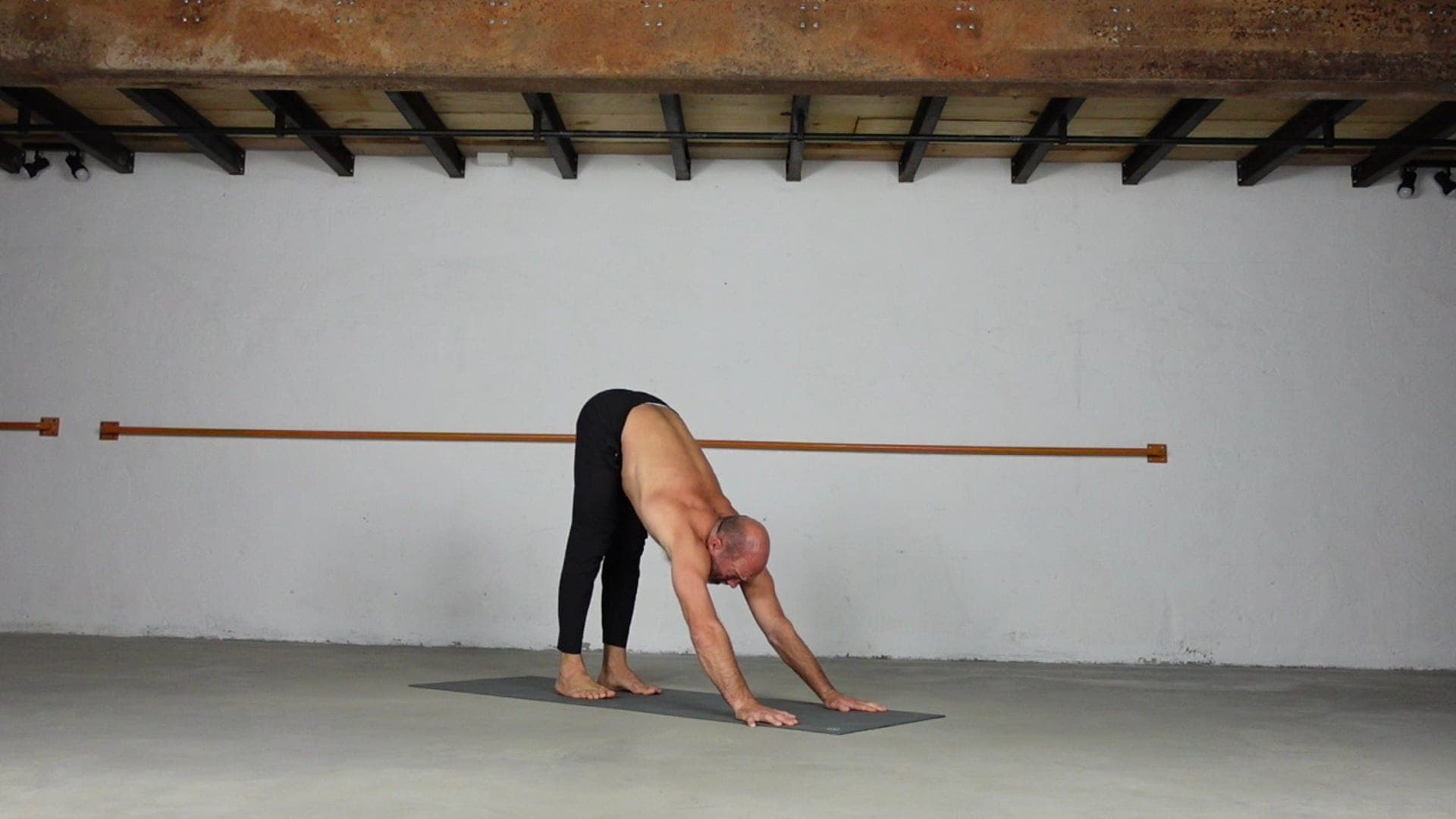 Tuck Handstand explained