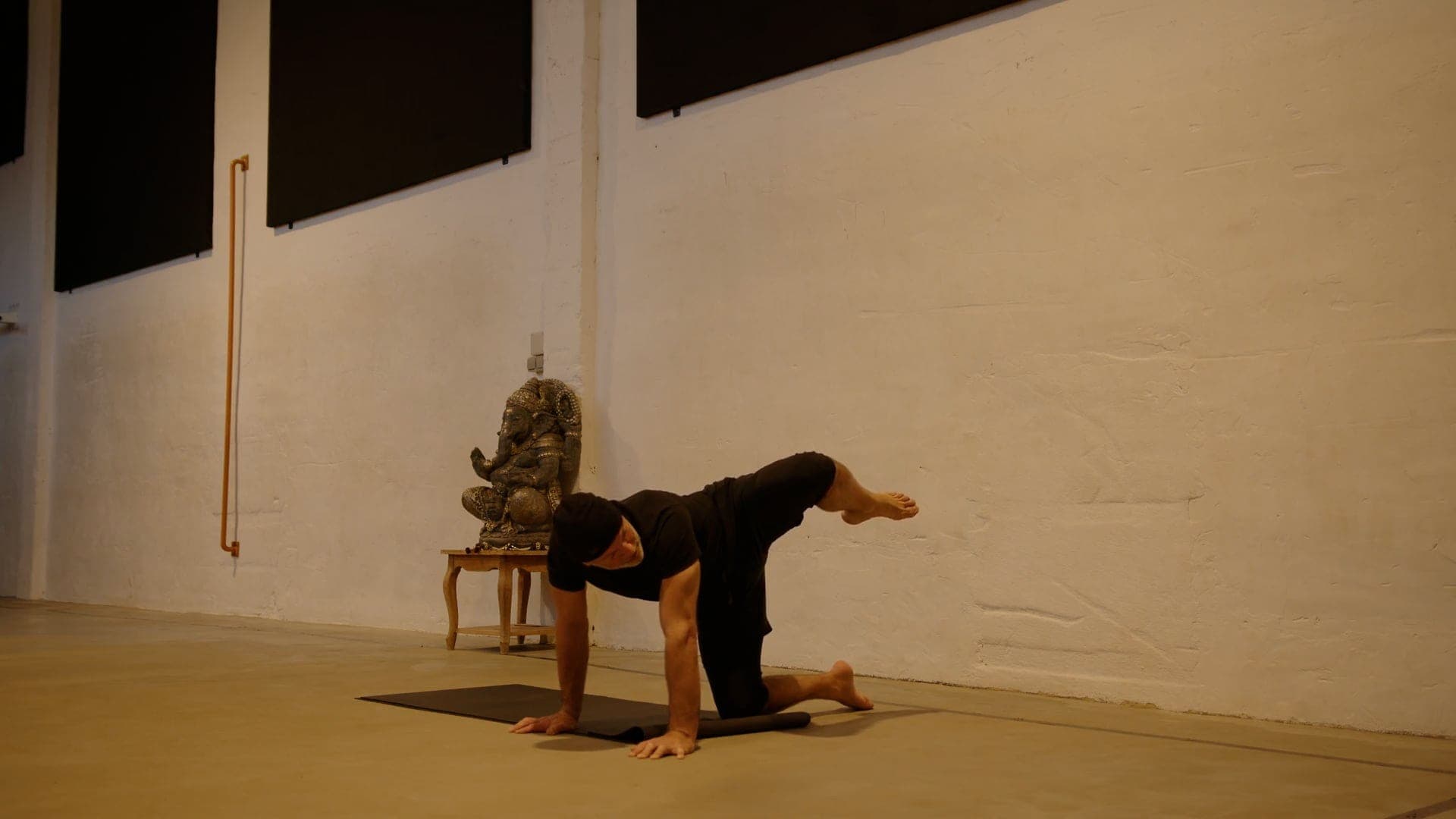 Active hip opener