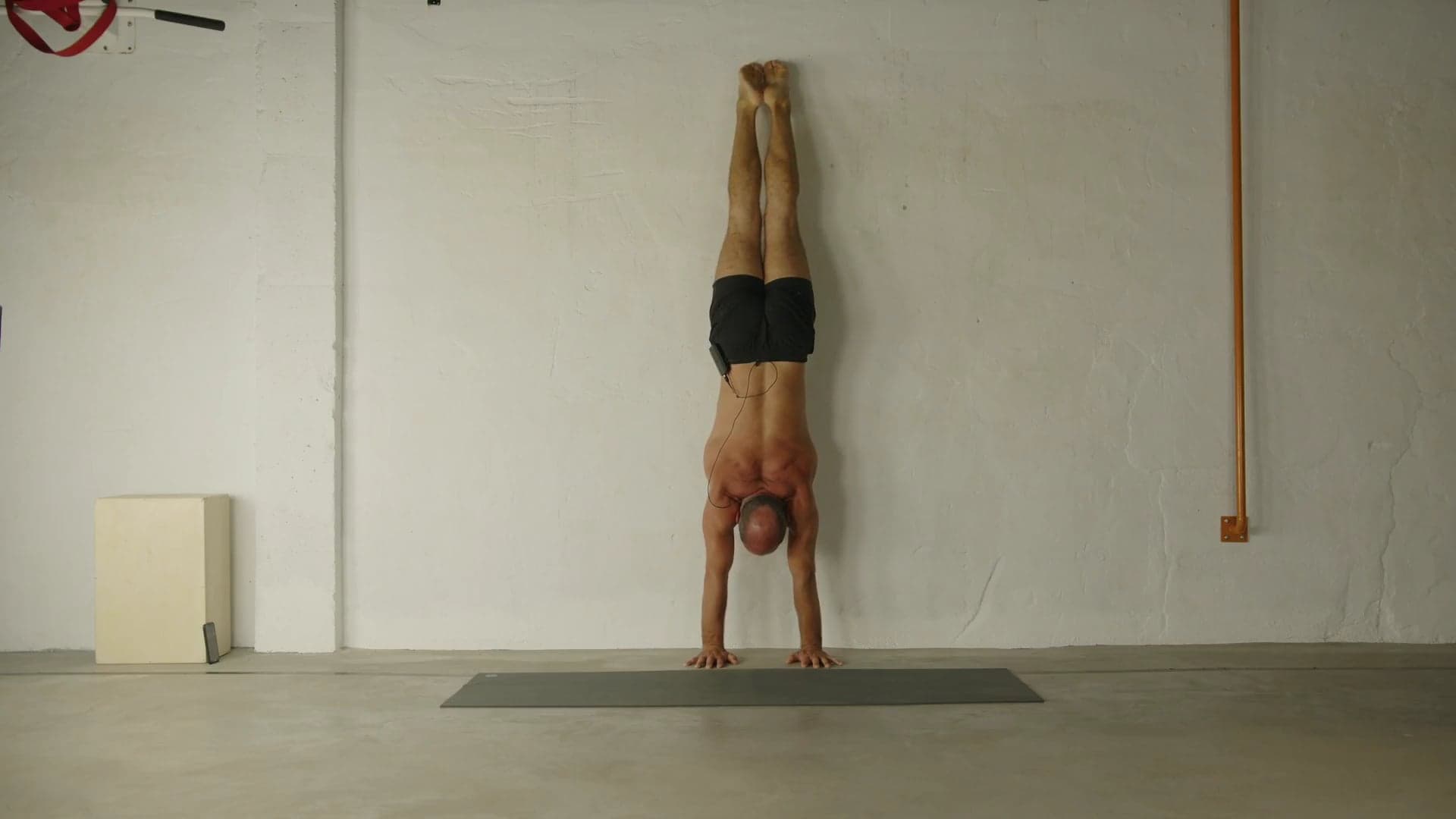 Handstand Intro